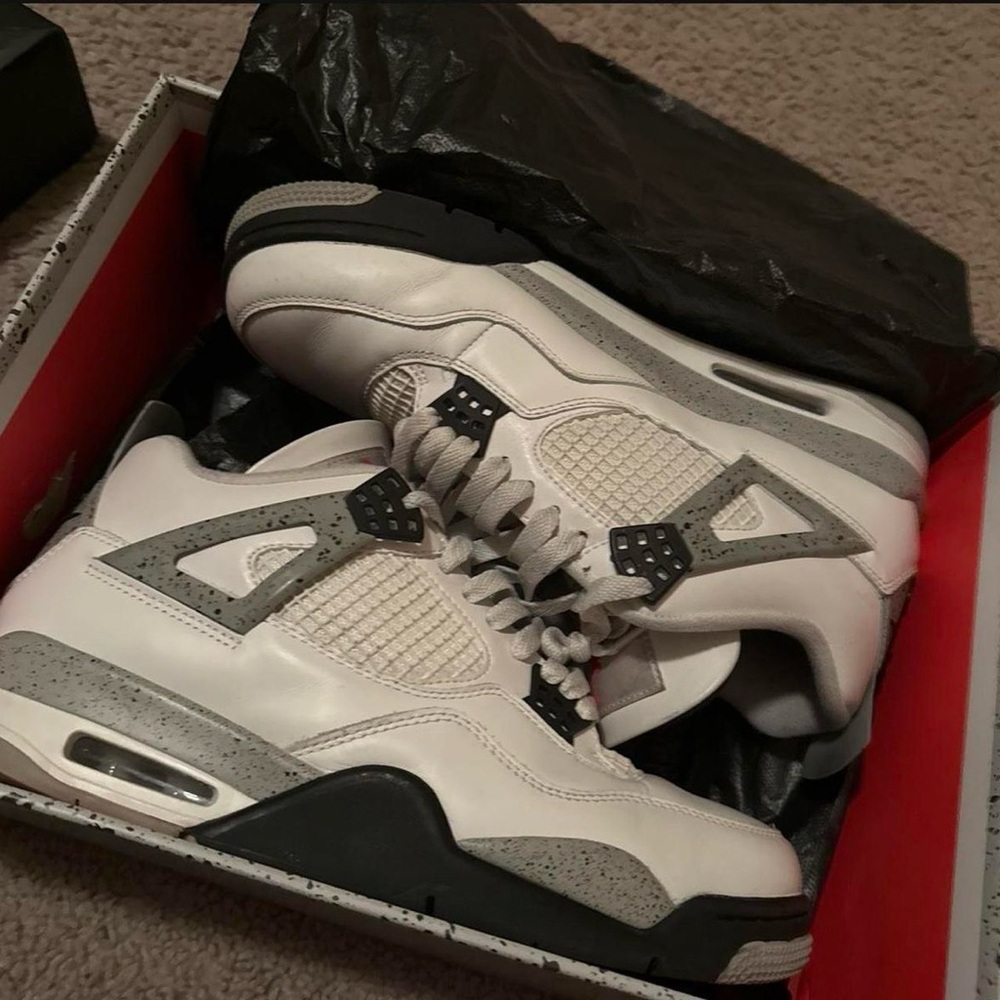 Nike Men's White and Gray Sneakers